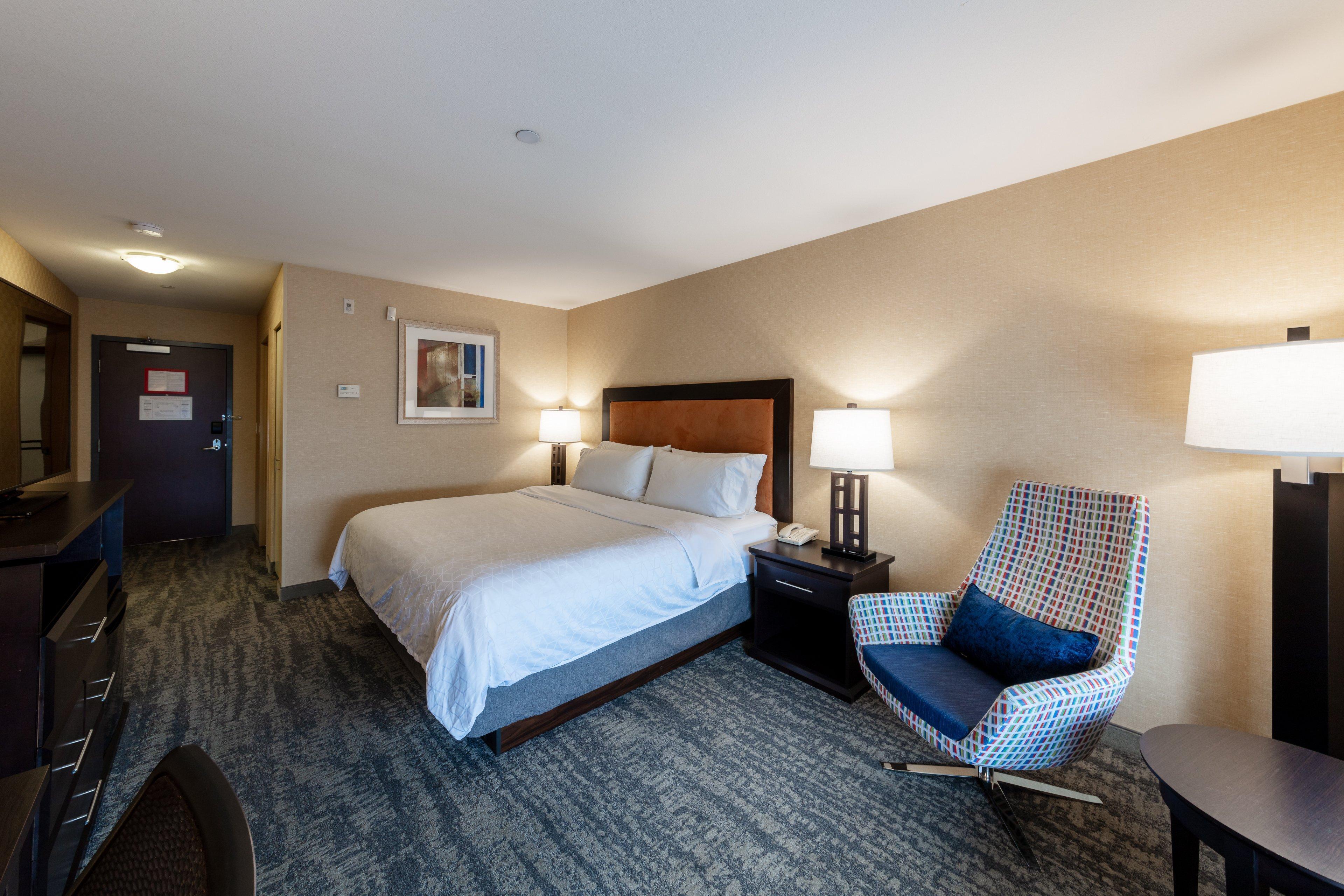 Holiday Inn Express & Suites Riverport Richmond By Ihg Exterior photo