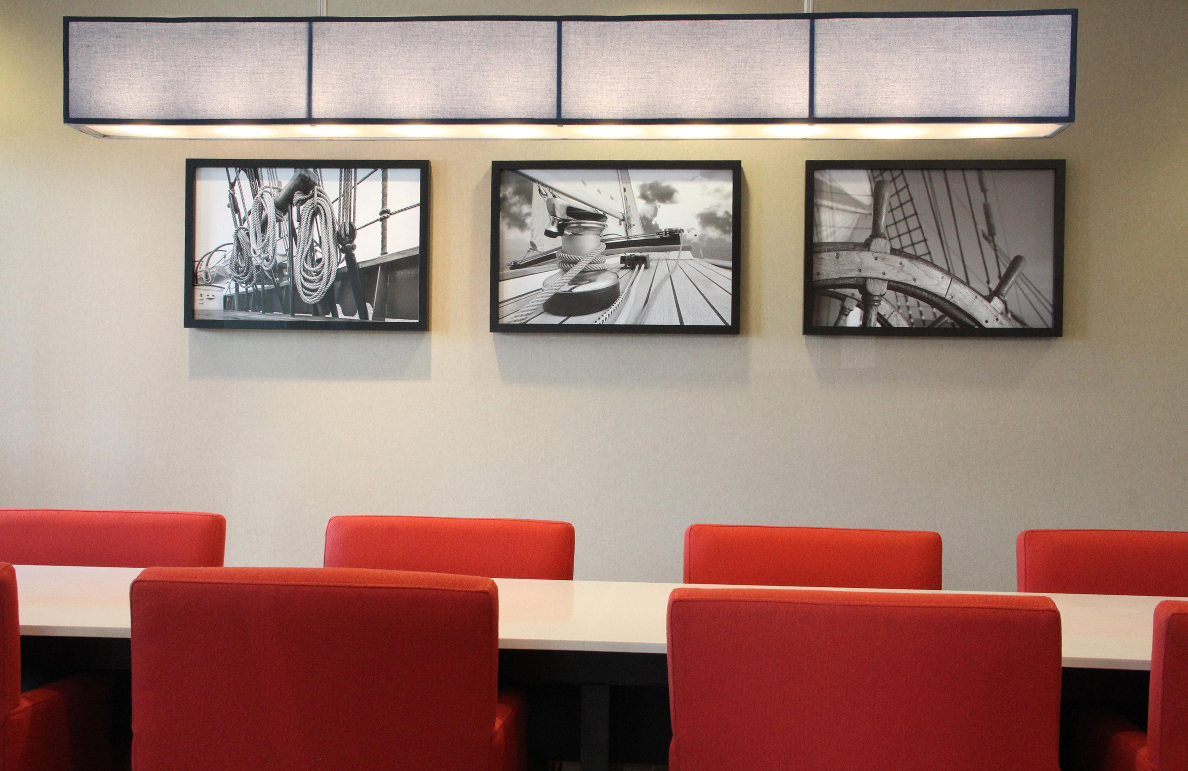 Holiday Inn Express & Suites Riverport Richmond By Ihg Exterior photo